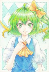 Rule 34 | 1girl, ahoge, argyle, argyle background, argyle clothes, ascot, border, bow, closed mouth, colored pencil (medium), daiyousei, fairy wings, green eyes, green hair, hair bow, kudami rido, looking at viewer, medium hair, puffy short sleeves, puffy sleeves, short hair, short sleeves, side ponytail, smile, solo, touhou, traditional media, upper body, white border, wings, yellow ascot, yellow bow