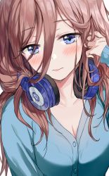 Rule 34 | 1girl, blue cardigan, blue eyes, blush, breasts, brown hair, buttons, cardigan, cleavage, closed mouth, commentary request, go-toubun no hanayome, hair between eyes, headphones, headphones around neck, highres, korean commentary, long hair, looking at viewer, nakano miku, saya (mychristian2), solo, upper body