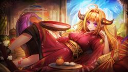 Rule 34 | 1girl, absurdres, ahoge, blonde hair, blush, dragon girl, dragon horns, dragon tail, floral print kimono, highres, holding, holding jewelry, holding necklace, hololive, horns, japanese clothes, jewelry, kimono, kiryu coco, long hair, looking at viewer, multicolored hair, necklace, orange hair, pointy ears, purple eyes, red kimono, sidelocks, smile, solo, streaked hair, tail, virtual youtuber, ziteng yue