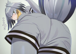 Rule 34 | ...?, 1girl, ass, ass focus, bent over, bird tail, commentary request, from behind, green eyes, grey background, grey hair, grey shirt, grey shorts, head wings, kemono friends, looking at viewer, looking back, pantyhose, shirt, shoebill (kemono friends), shorts, simple background, solo, tail, takami masahiro, wings
