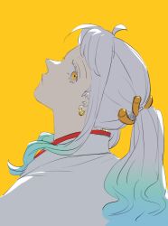 Rule 34 | 1girl, ahoge, blue hair, close-up, earrings, from behind, green hair, hair ornament, horns, japanese clothes, jewelry, kimono, looking at viewer, multicolored hair, one piece, ponytail, raine (acke2445), red horns, sidelocks, simple background, solo, white hair, white kimono, yamato (one piece), yellow background, yellow eyes