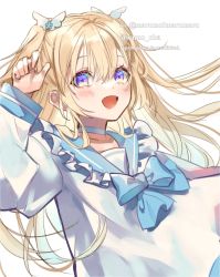 Rule 34 | 1girl, :d, arm up, blonde hair, blue eyes, grin, hair between eyes, half updo, happy, highres, long hair, long sleeves, multicolored eyes, open mouth, original, samo cha, sleeve cuffs, smile, solo, upper body