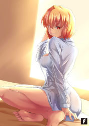 Rule 34 | 1girl, barefoot, blonde hair, clementine (overlord), feet, highres, long sleeves, looking at viewer, morning, overlord (maruyama), red eyes, shirt, short hair, sitting, smile, soles, solo, teng zhai zi, toes, white shirt, window