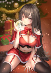 Rule 34 | 1girl, absurdres, bare shoulders, bell, black hair, black thighhighs, box, breasts, christmas, christmas tree, cleavage, commentary, fur trim, gift, highres, indoors, large breasts, long hair, looking at viewer, midriff, navel, off shoulder, original, parted lips, raurashun, red garter straps, sitting, snow globe, solo, stomach, thighhighs, thighs, wariza, wooden floor