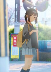 1girl backpack bag black_socks blue_skirt blush bow brown_eyes brown_hair commentary_request day feet_out_of_frame from_side grey_shirt hair_bow highres i-401_(kancolle) kantai_collection kneehighs long_sleeves looking_at_viewer medium_hair outdoors parted_lips photo_background pleated_skirt ponytail sakiecho shirt sidelocks skirt socks solo standing thighs turning_head white_bow yellow_bag