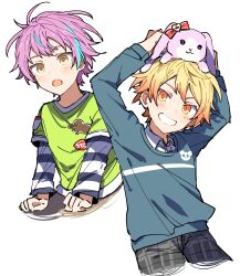 Rule 34 | 2boys, aged down, arms up, blonde hair, blue hair, blue shirt, green shirt, highres, hoshi-toge, kamishiro rui, multicolored hair, multiple boys, open mouth, project sekai, purple hair, shirt, simple background, smile, streaked hair, stuffed bunny (project sekai), tenma tsukasa, white background, yellow eyes