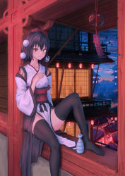 Rule 34 | 1girl, alternate costume, bare shoulders, black hair, black thighhighs, breasts, building, commentary request, feet out of frame, hair between eyes, hand up, hat, highres, japanese clothes, kimono, knee up, kourindou tengu costume, lantern, long sleeves, looking at viewer, medium breasts, no panties, no shoes, obi, pagoda, paper lantern, pelvic curtain, pom pom (clothes), red eyes, red sash, roke (taikodon), sash, shameimaru aya, short hair, sitting, smile, solo, thighhighs, thighs, tokin hat, tokkuri, touhou, white kimono, wide sleeves, wind chime