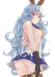 Rule 34 | 1girl, animal ears, ass, backless outfit, bare back, bare shoulders, blue hair, blue skirt, blush, breasts, brown eyes, brown gloves, brown thighhighs, closed mouth, commentary request, ferry (granblue fantasy), frilled gloves, frilled skirt, frills, gloves, granblue fantasy, hekomii, highres, long hair, looking at viewer, looking back, medium breasts, sideboob, simple background, skirt, solo, thighhighs, very long hair, wavy mouth, white background