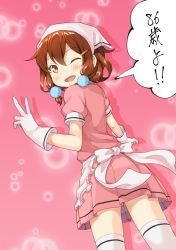 Rule 34 | alternate costume, blend s, blush, brown eyes, brown hair, hair ornament, hairclip, highres, ikazuchi (kancolle), kantai collection, looking at viewer, looking back, miyabeeya, one eye closed, open mouth, pink background, ribbon, short hair, solo, thighhighs, v, waitress, white background, white thighhighs