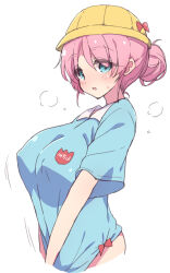 1girl aqua_eyes blue_shirt blush bocchi_the_rock! breasts commentary_request gotoh_michiyo hair_bun hat highres kindergarten_uniform large_breasts looking_at_viewer mature_female mel_(melty_pot) pink_hair shirt short_hair short_sleeves simple_background single_hair_bun solo white_background yellow_hat