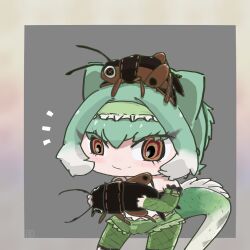 Rule 34 | 1girl, animal print, bare shoulders, bike shorts, bike shorts under shorts, black hair, border, chibi, chinese water dragon (kemono friends), closed mouth, detached sleeves, eyelashes, feet out of frame, frilled hairband, frills, fukuinu daddy, green shorts, grey background, grey border, grey hair, hairband, highres, holding, holding stuffed toy, kemono friends, lizard tail, multicolored eyes, multicolored hair, object on head, outside border, print shorts, print sleeves, red eyes, short shorts, shorts, simple background, smile, solo, stuffed animal, stuffed toy, tail, yellow eyes