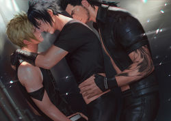 Rule 34 | 10s, 2boys, against wall, age difference, blonde hair, blush, facial hair, final fantasy, final fantasy xv, gladiolus amicitia, male focus, multiple boys, muscular, naughty face, noctis lucis caelum, prompto argentum, smile, sweat, tattoo, undressing, yaoi