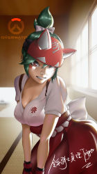Rule 34 | 1girl, absurdres, backlighting, bow, breasts, chinese commentary, chinese text, cleavage, collarbone, copyright name, facial mark, fox mask, gloves, green hair, grin, hair between eyes, hair bow, half mask, high ponytail, highres, indoors, japanese clothes, kimono, kiriko (overwatch), light rays, ling he qi zhenli te li jia, logo, looking at viewer, mask, mask on head, medium breasts, miko, on floor, overwatch, overwatch 2, parted lips, red eyes, red gloves, short hair, short ponytail, short sleeves, signature, sitting, smile, solo, sunlight, teeth, translation request, upper body, upper teeth only, v arms, white bow, white kimono, window