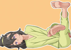 Rule 34 | 1girl, :3, barefoot, black hair, blush stickers, closed mouth, do it yourself!!, easy (aqk7bdqt), feet, kouki kokoro, long hair, looking at viewer, lying, on side, orange background, ponytail, purple eyes, simple background, smile, soles, toes