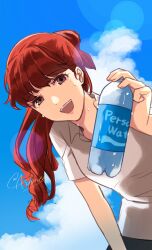Rule 34 | 1girl, alternate costume, aznmeee, blue sky, bottle, bow, cloud, commentary request, hair bow, highres, long hair, looking at viewer, open mouth, persona, persona 5, persona 5 the royal, ponytail, red bow, red eyes, red hair, shirt, short sleeves, signature, sky, smile, solo, sunlight, sweat, teeth, upper teeth only, water bottle, white shirt, yoshizawa kasumi
