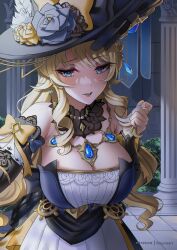 Rule 34 | 1girl, bare shoulders, black hat, black pants, black shirt, blonde hair, blue eyes, breasts, cleavage, column, commentary, cowboy shot, genshin impact, hand in own hair, hat, highres, jewelry, large breasts, lips, long hair, looking at viewer, navia (genshin impact), necklace, night, open mouth, outdoors, pants, pillar, ryuuneart, shirt, sleeveless, sleeveless shirt, solo, standing, variant set, very long hair