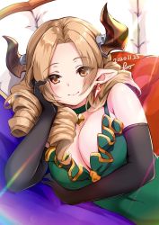 Rule 34 | 1girl, breasts, brown eyes, cleavage, dated, draph, drill hair, earrings, elbow gloves, gloves, granblue fantasy, highres, horns, jewelry, large breasts, light brown hair, maria theresa (granblue fantasy), on bed, pilokey, pointy ears, signature, smile, solo
