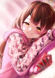 Rule 34 | 1girl, :3, absurdres, black gloves, blush, brown eyes, brown hair, camouflage, closed mouth, commentary request, dutch angle, gloves, highres, hololive, hood, hoodie, long hair, long sleeves, looking at viewer, lying, nemoto yuuma, on side, pink hoodie, roboco-san, roboco-san (hoodie), solo, upper body, virtual youtuber