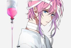 Rule 34 | 1boy, aira (pisom), amemura ramuda, bandaged hand, bandages, blood, blue eyes, highres, hospital gown, hypnosis mic, intravenous drip, light purple hair, long sleeves, looking at viewer, male focus, multicolored hair, parted lips, pink blood, pink hair, shirt, short hair, solo, teeth, white shirt