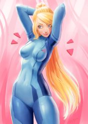 Rule 34 | 1girl, arms behind head, blonde hair, blue bodysuit, blue eyes, bodysuit, breasts, closed mouth, covered navel, cowboy shot, highres, indofrece, lips, long hair, looking to the side, medium breasts, metroid, nintendo, pink background, ponytail, samus aran, smile, solo, zero suit