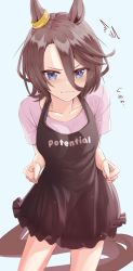 Rule 34 | 1girl, animal ears, apron, black apron, blue background, blue eyes, blush, breasts, brown hair, clenched hands, clenched teeth, collarbone, commentary request, cowboy shot, hair between eyes, highres, horse ears, horse girl, horse tail, looking at viewer, medium hair, narita taishin (umamusume), parted lips, pink shirt, ryouta (ryouta335), shirt, simple background, small breasts, solo, squiggle, tail, teeth, umamusume, v-shaped eyebrows
