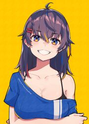 Rule 34 | 1girl, absurdres, ahoge, akitoh-shino, arms under breasts, blue eyes, blue shirt, breasts, cleavage, crossed arms, earrings, grin, hair ornament, hairclip, highres, jewelry, large breasts, looking at viewer, mole, mole above mouth, mole on breast, multicolored hair, off-shoulder shirt, off shoulder, original, shirt, simple background, smile, solo, streaked hair, stud earrings, upper body, yellow background