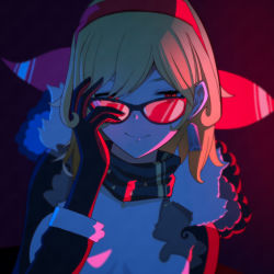 Rule 34 | 1girl, absurdres, blonde hair, earrings, gloves, highres, hololive, hololive indonesia, jewelry, kaela kovalskia, long hair, looking at viewer, red eyes, scarf, simple background, smile, solo, soranori, sunglasses, tinted eyewear, upper body, virtual youtuber