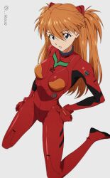 Rule 34 | 1girl, absurdres, arm at side, blue eyes, bodysuit, breasts, hair between eyes, hand on own hip, highres, interface headset, kneeling, long hair, looking at viewer, medium breasts, neon genesis evangelion, orange hair, parted lips, pilot suit, plugsuit, red bodysuit, shiny clothes, simple background, skin tight, solo, souryuu asuka langley, twintails, twitter username, very long hair, white background, wide hips, zud (stooo)