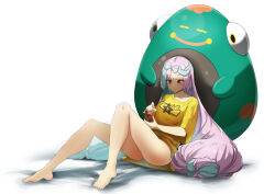 Rule 34 | 1girl, alternate costume, bare legs, barefoot, bellibolt, closed mouth, commentary request, creatures (company), game freak, gen 4 pokemon, green hair, holding, holding phone, iono (pokemon), knees, long hair, looking down, multicolored hair, naked shirt, nintendo, oversized clothes, oversized shirt, phone, pokemon, pokemon (creature), pokemon sv, purple hair, rotom, rotom phone, shirt, sitting, star (symbol), star print, t-shirt, toes, two-tone hair, white background, yellow shirt, yuzu kiro