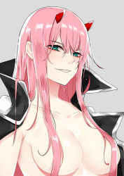 Rule 34 | 10s, 1girl, bba1985, blush, breasts, clenched teeth, darling in the franxx, fang, green eyes, grey background, hair censor, hair over breasts, highres, horns, long hair, looking at viewer, medium breasts, pilot suit, pink hair, simple background, solo, teeth, upper body, wet, wet hair, zero two (darling in the franxx)