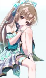 Rule 34 | 1girl, aqua bow, arm warmers, bad id, bad pixiv id, bare shoulders, bow, bracelet, brown eyes, brown hair, flower, flower bracelet, gold trim, hair bow, hair flower, hair ornament, head rest, idolmaster, idolmaster cinderella girls, idolmaster cinderella girls starlight stage, jewelry, knee up, long hair, looking at viewer, misumi (macaroni), ponytail, simple background, solo, thigh strap, white background, yorita yoshino