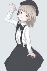 Rule 34 | 1girl, arm at side, arm up, beret, black bow, black hat, black ribbon, black skirt, blush, bow, brown eyes, brown hair, collared shirt, fang, grey background, hat, hatoba tsugu, highres, holding, looking at viewer, mole, mole under eye, parted lips, ribbon, ripu (lipi), shirt, simple background, skirt, solo, suspender skirt, suspenders, virtual youtuber, white shirt