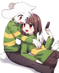 Rule 34 | 1boy, 1other, arm support, asriel dreemurr, barefoot, blush, bob cut, brown hair, brown pants, chara (undertale), fangs, food, furry, furry male, gold necklace, green shirt, heart, heart necklace, highres, holding, holding food, jewelry, leftporygon, long sleeves, looking at another, medium hair, multicolored shirt, necklace, open mouth, orange eyes, pants, popsicle, red eyes, shirt, simple background, skin fangs, smile, swept bangs, tail, tareme, teeth, tsurime, turtleneck, undertale, white background, white fur, yellow shirt