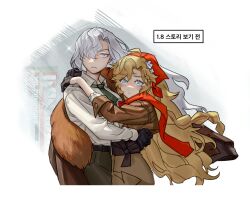 2girls :&lt; :| arm_out_of_sleeve arms_around_neck arms_around_waist black_gloves black_pants blonde_hair blue_eyes brown_coat brown_jacket brown_skirt closed_mouth coat collared_shirt floating_hair fur-trimmed_coat fur_trim gloves green_necktie grey_background hair_over_one_eye headscarf highres hug jacket korean_text long_hair looking_ahead multiple_girls necktie nellr_art pants purple_eyes red_scarf reverse:1999 scales scarf shirt skirt sparkle translation_request two-tone_background upper_body v-shaped_eyebrows very_long_hair vila_(reverse:1999) white_background white_hair white_shirt windsong_(reverse:1999)