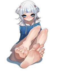 Rule 34 | 1girl, absurdres, barefoot, blue eyes, blush, ecchi-o, feet, foot focus, gawr gura, highres, hololive, hololive english, long hair, looking at viewer, multicolored hair, smile, soles, streaked hair, toes, virtual youtuber, white background, white hair