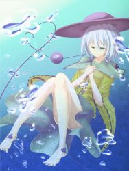 Rule 34 | 1girl, barefoot, bubble, green eyes, hands on own chest, hat, heart, heart of string, komeiji koishi, rerrere, solo, third eye, touhou, underwater, white hair, wide sleeves