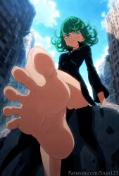 Rule 34 | 1girl, absurdres, angry, barefoot, black dress, blue sky, day, dress, female focus, foot focus, green eyes, green hair, highres, looking at viewer, medium hair, one-punch man, outdoors, sitting, sky, soles, solo, srun123, tatsumaki, toes