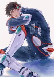 Rule 34 | 1boy, ao isami, arms on knees, black hair, bruise, bruise on face, bulge, grey background, head on hand, highres, injury, male focus, omochinosu, parted lips, pilot suit, short hair, simple background, skin tight, solo, yuuki bakuhatsu bang bravern