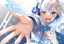 Rule 34 | 1girl, absurdres, amane kanata, blue hair, bow, buttons, feathered wings, hair ribbon, hand on own chest, highres, hololive, hololive idol uniform (bright), looking at viewer, multicolored hair, music, open mouth, purple eyes, reaching, reaching towards viewer, ribbon, shimo (shimo332215), singing, solo, streaked hair, virtual youtuber, white hair, wings