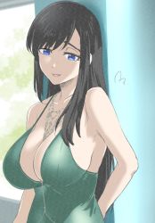 Rule 34 | 1girl, arm behind back, armpits, bare shoulders, black hair, blue eyes, breasts, burn the witch, cleavage, dress, green dress, half-closed eyes, highres, jewelry, large breasts, long hair, mitsugu, necklace, niihashi noel, open mouth, smile, solo, standing, swept bangs