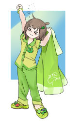 Rule 34 | &gt; &lt;, 1girl, ahoge, animal print, arm above head, arms up, artist name, blanket, brown hair, buttons, child, closed eyes, closed mouth, collared shirt, ears, female focus, food, frog, frog pin, frog print, fruit, full body, girutea, green background, green blanket, green footwear, green legwear, green pajamas, green pants, green shirt, green wristband, hand above head, hands up, heart, heart pin, highres, holding, holding blanket, indie virtual youtuber, lily hopkins, lily pad, medium hair, multicolored background, multicolored clothes, pajamas, pants, shirt, short sleeves, signature, simple background, solo, standing, strawberry, strawberry pin, stretched arms, stretched limb, stretching, waking up, wavy mouth, white background, wristband