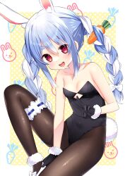 Rule 34 | 1girl, absurdres, animal ear fluff, animal ears, bare shoulders, black gloves, black pantyhose, blue hair, braid, breasts, carrot hair ornament, cleavage, extra ears, food-themed hair ornament, foot out of frame, fur trim, gloves, hair ornament, highres, hololive, knee up, legs, leotard, long hair, multicolored hair, open mouth, pantyhose, rabbit ears, rabbit girl, rabbit tail, red eyes, shoes, sitting, small breasts, smile, solo, strapless, strapless leotard, tail, thighs, twin braids, twintails, two-tone hair, usada pekora, usada pekora (1st costume), v, virtual youtuber, white footwear, white hair, yuuzaki