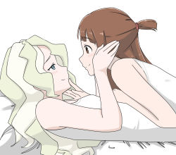 Rule 34 | 2girls, alternate costume, bed, blue eyes, blush, brown hair, couple, diana cavendish, happy, highres, kagari atsuko, little witch academia, long hair, looking at another, lying, multicolored hair, multiple girls, red eyes, simple background, smile, train12, two-tone hair, wavy hair, white background, yuri