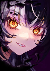 Rule 34 | 1girl, absurdres, black hair, darkness, eyelashes, grey hair, grin, highres, hololive, hololive english, long hair, looking at viewer, multicolored hair, portrait, purple background, shiori novella, shiori novella (1st costume), smile, solo, split-color hair, two-tone hair, virtual youtuber, wes 087, yellow eyes