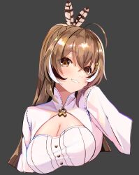 Rule 34 | 1girl, agino, ahoge, blush, brown eyes, brown hair, cleavage cutout, clothing cutout, crossed bangs, feather hair ornament, feathers, grey background, grin, hair ornament, hairclip, highres, hololive, hololive english, long hair, looking at viewer, multicolored hair, nanashi mumei, nanashi mumei (1st costume), ponytail, shirt, smile, solo, streaked hair, very long hair, virtual youtuber, white shirt