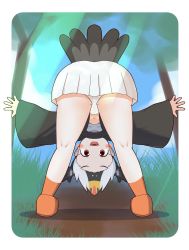 Rule 34 | 10s, 1girl, :3, :d, ass, ass focus, atlantic puffin (kemono friends), bad id, bad pixiv id, bird girl, bird tail, bird wings, black hair, blush stickers, bob cut, border, day, eyelashes, from behind, full body, head wings, highres, kemono friends, legs apart, long sleeves, looking at viewer, miniskirt, multicolored hair, navel, open mouth, orange footwear, outdoors, outside border, outstretched arms, panties, pantyshot, parted bangs, pleated skirt, raised eyebrows, rakugakiraid, red eyes, rounded corners, short hair, skirt, sleeves past wrists, smile, solo, standing, tail, underwear, white border, white hair, white panties, white skirt, wide sleeves, wings