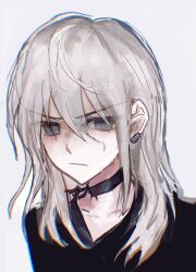 Rule 34 | 1girl, articularm, black choker, black shirt, choker, chromatic aberration, closed mouth, commentary, earclip, girls band cry, grey background, grey eyes, grey hair, hashtag-only commentary, highres, kawaragi momoka, long hair, looking at viewer, multicolored hair, roots (hair), shirt, simple background, solo, upper body, wet, wet hair