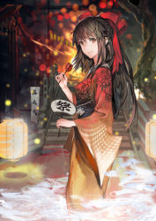 Rule 34 | 1girl, aituoku, alternate costume, bad id, bad pixiv id, blurry, bokeh, bow, brown eyes, brown hair, candy, candy apple, depth of field, hand fan, festival, food, from side, hair bow, hakurei reimu, japanese clothes, kimono, lantern, long hair, looking at viewer, night, paper fan, paper lantern, smile, solo, summer, summer festival, touhou, twh (artist), uchiwa, yukata