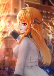Rule 34 | 1girl, ahoge, alternate costume, black hairband, blonde hair, blunt bangs, blurry, blurry background, blush, bokeh, braid, breasts, bright pupils, brown coat, building, christmas lights, city, coat, commentary request, depth of field, dragon girl, dragon horns, fang, fangs, fayutea, gradient eyes, hair ornament, hairband, highres, hololive, horns, kiryu coco, light particles, lips, long hair, looking at viewer, looking back, medium breasts, multicolored eyes, multicolored hair, night, open mouth, orange hair, pointing, pointy ears, purple eyes, red eyes, side braid, single braid, smile, solo, streaked hair, striped, virtual youtuber, winter clothes, winter coat