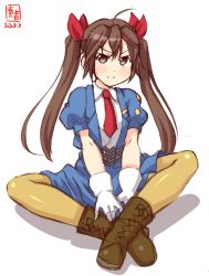Rule 34 | 1girl, artist logo, blue skirt, boots, brown eyes, brown footwear, brown hair, brown pantyhose, commentary request, cosplay, cross-laced footwear, dated, full body, gloves, hair between eyes, hair ribbon, highres, indian style, kanon (kurogane knights), kantai collection, lace-up boots, long hair, mio sasuga, mio sasuga (cosplay), necktie, pantyhose, red necktie, ribbon, simple background, sitting, skirt, solo, super robot wars, super robot wars the lord of elemental, tone (kancolle), twintails, white background, white gloves